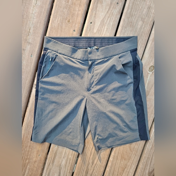 Athleta Tribeca Bermuda Short - Picture 3 of 4